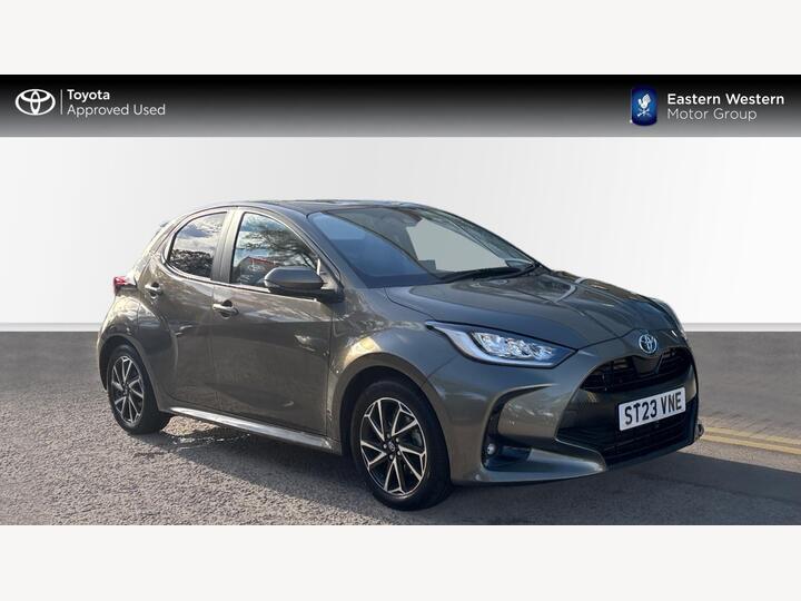 Toyota Yaris 1.5 VVT-h Design E-CVT Euro 6 (s/s) 5dr