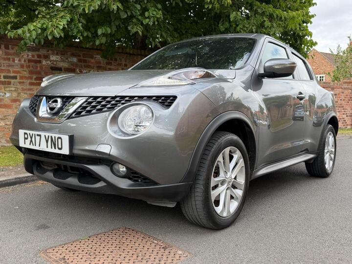 Nissan JUKE 1.6 N-Connecta XTRON Euro 6 5dr