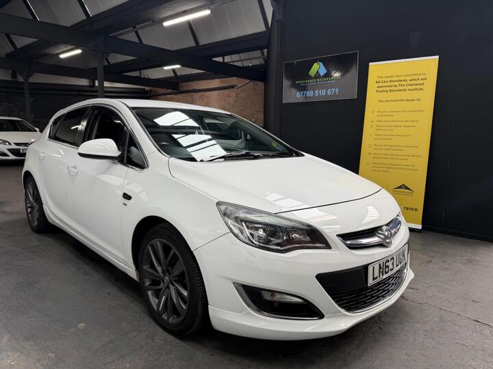 Vauxhall Astra 1.6 16v SRi Euro 5 5dr