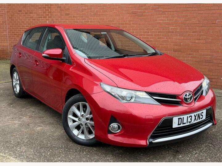 Toyota Auris 1.6 V-Matic Icon Euro 5 5dr Toyota Auris 1.6 V-Matic Icon Euro 5 5dr