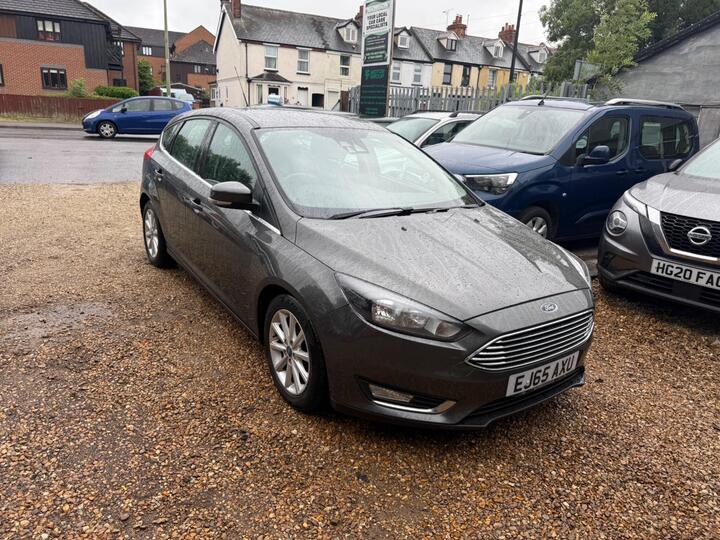 Ford Focus 1.0T EcoBoost Titanium Euro 6 (s/s) 5dr