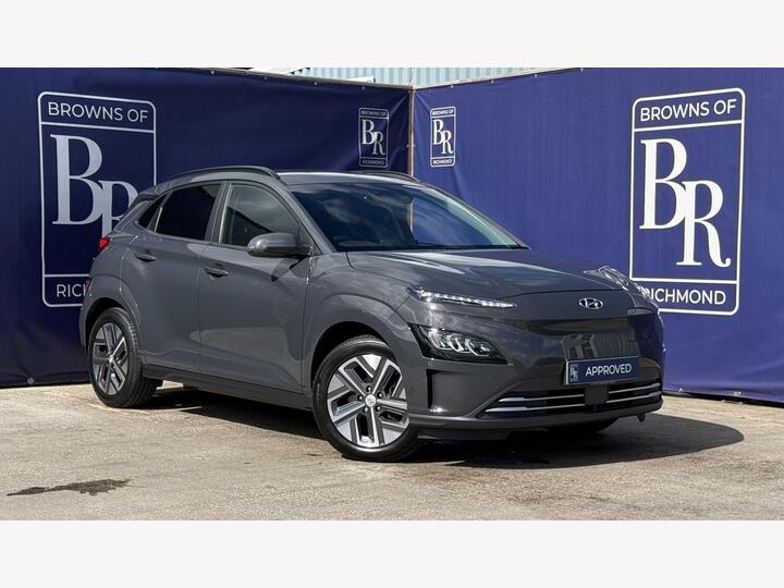 Hyundai KONA 39kWh Premium Auto 5dr (10.5kW Charger) Hyundai KONA 39kWh Premium Auto 5dr (10.5kW Charger)