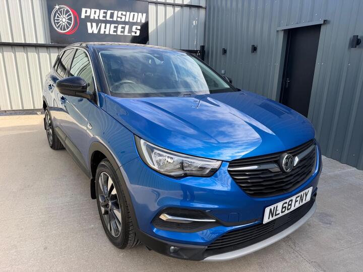 Vauxhall Grandland X 1.2 Turbo Sport Nav Euro 6 (s/s) 5dr