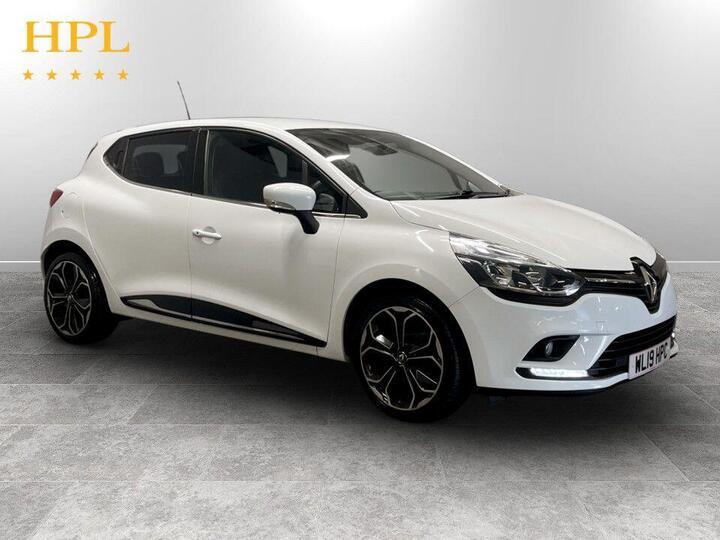Renault CLIO 0.9 TCe Iconic Euro 6 (s/s) 5dr Renault CLIO 0.9 TCe Iconic Euro 6 (s/s) 5dr