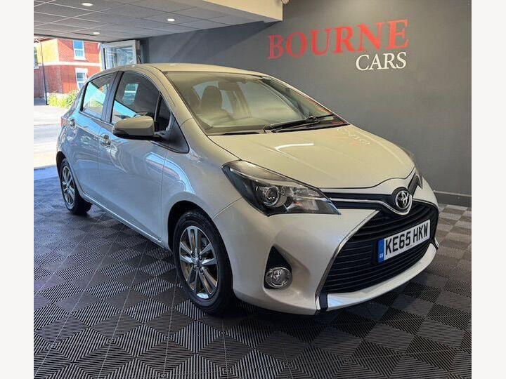 Toyota YARIS 1.33 Dual VVT-i Icon Multidrive S Euro 5 5dr Euro 5