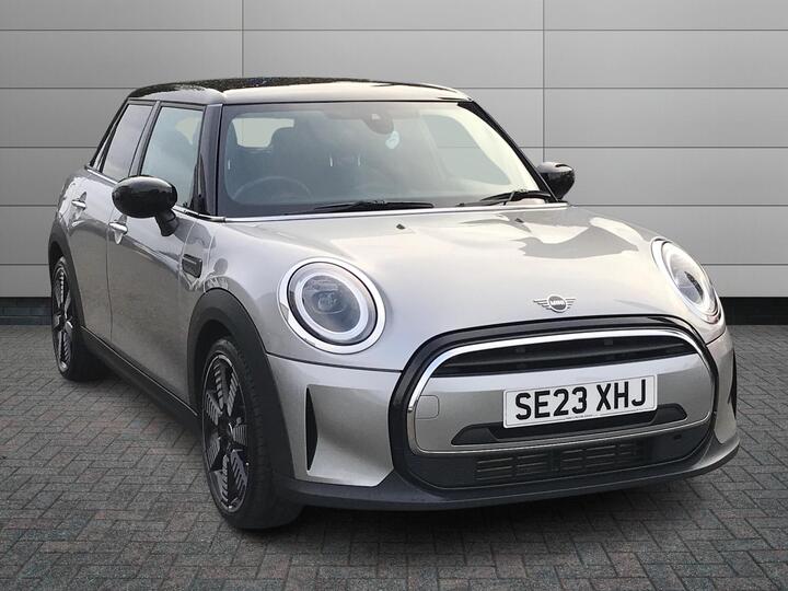 MINI Hatch 1.5 Cooper Exclusive Steptronic Euro 6 (s/s) 5dr
