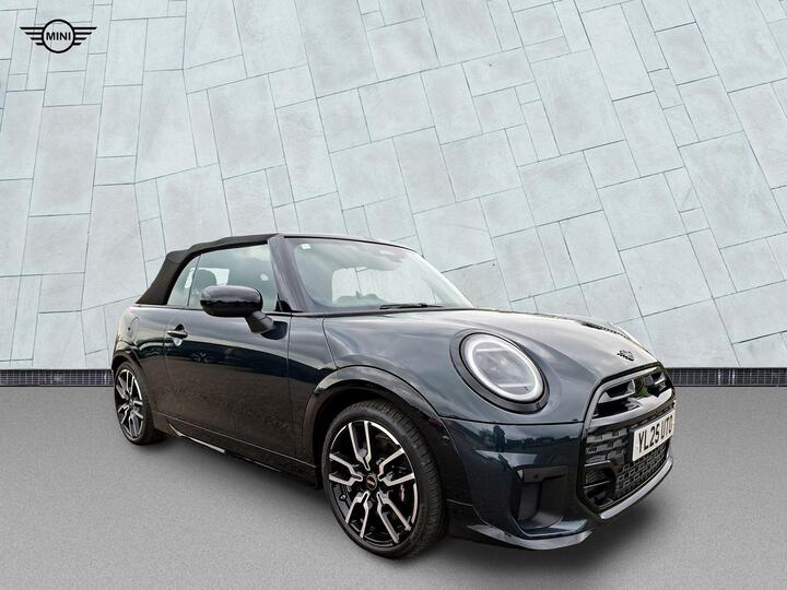 MINI Cooper Convertible 2.0C Sport Steptronic Euro 6 (s/s) 2dr MINI Cooper Convertible 2.0C Sport Steptronic Euro 6 (s/s) 2dr