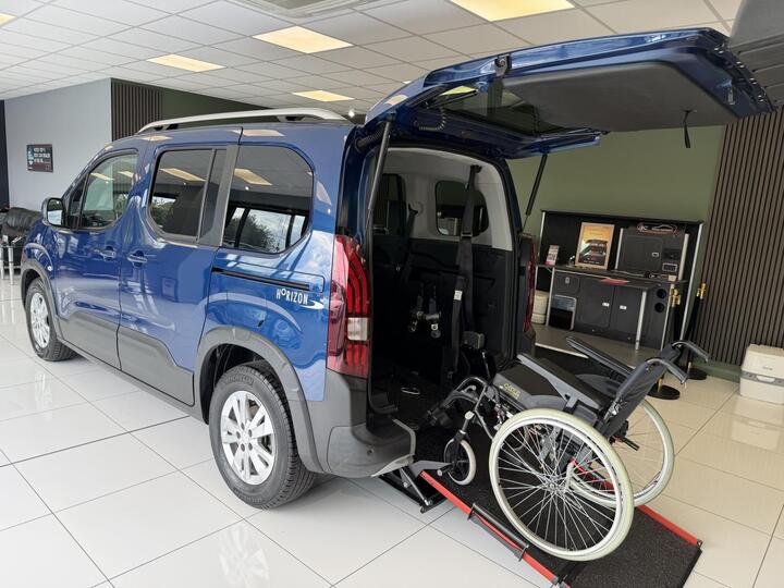 Peugeot Rifter 2020 AUTOMATIC DIESEL WHEELCHAIR ADAPTED MPV WITH JUST 16,994 MILES! Peugeot Rifter 2020 AUTOMATIC DIESEL WHEELCHAIR ADAPTED MPV WITH JUST 16,994 MILES!