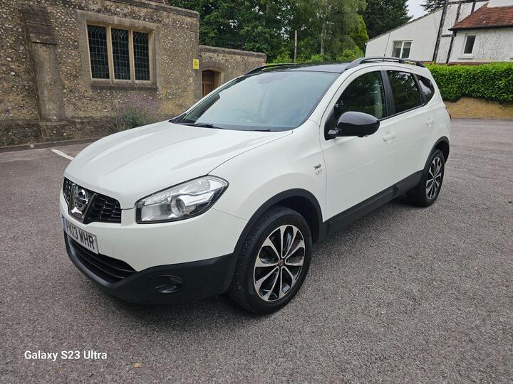 Nissan Qashqai+2 1.6 DCi 360 2WD Euro 5 (s/s) 5dr Nissan Qashqai+2 1.6 DCi 360 2WD Euro 5 (s/s) 5dr