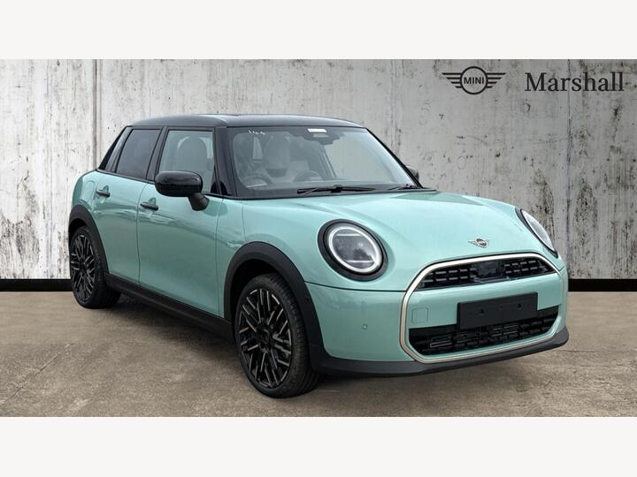 MINI Cooper 1.5C Exclusive Steptronic Euro 6 (s/s) 5dr