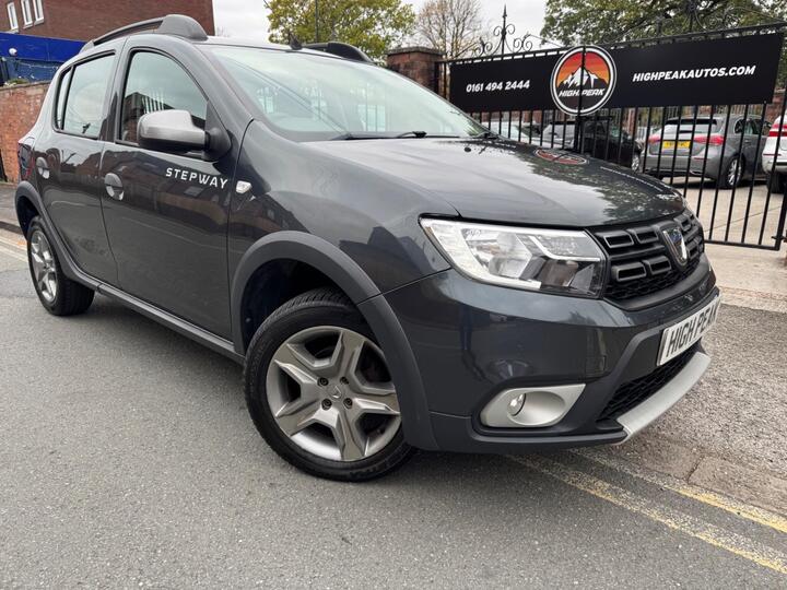 Dacia Sandero Stepway 0.9 TCe Laureate Euro 6 (s/s) 5dr Dacia Sandero Stepway 0.9 TCe Laureate Euro 6 (s/s) 5dr