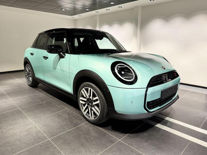 MINI Cooper 2.0S Classic Steptronic Euro 6 (s/s) 5dr
