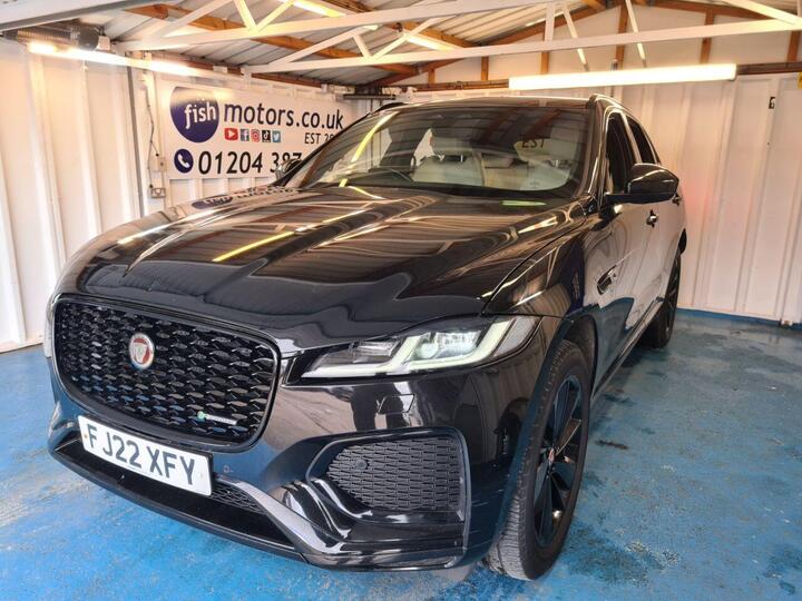 Jaguar F-PACE 2.0 P250i R-Dynamic Black Auto AWD Euro 6 (s/s) 5dr