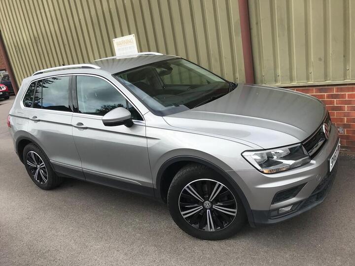 Volkswagen Tiguan 1.4 TSI SE Navigation Euro 6 (s/s) 5dr Volkswagen Tiguan 1.4 TSI SE Navigation Euro 6 (s/s) 5dr