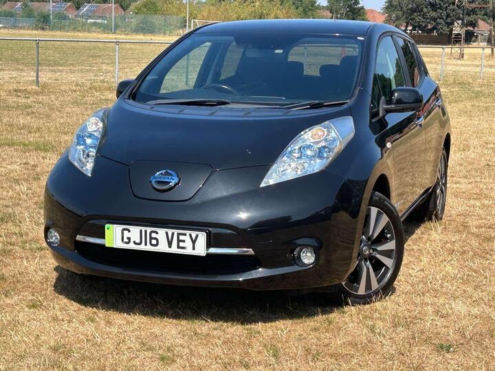 Nissan LEAF 30kWh Tekna Auto 5dr