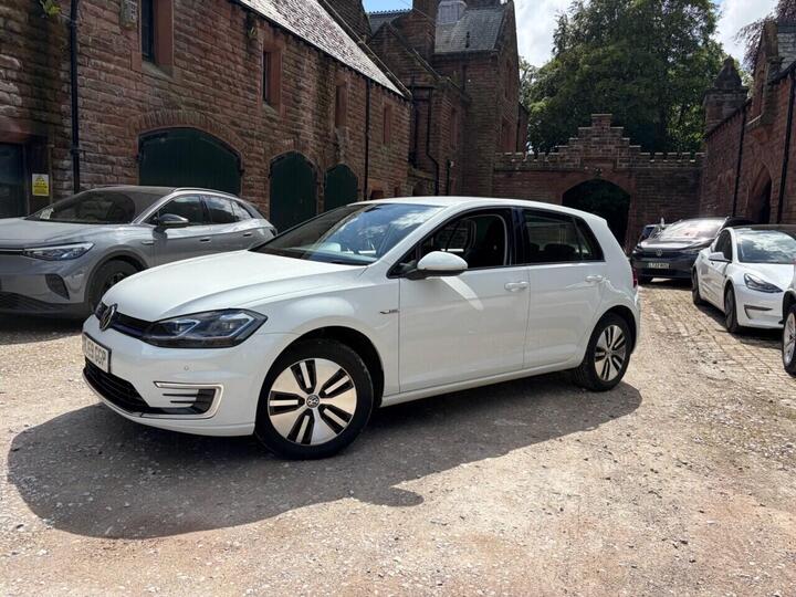 Volkswagen E-GOLF 35.8kWh E-Golf Auto 5dr