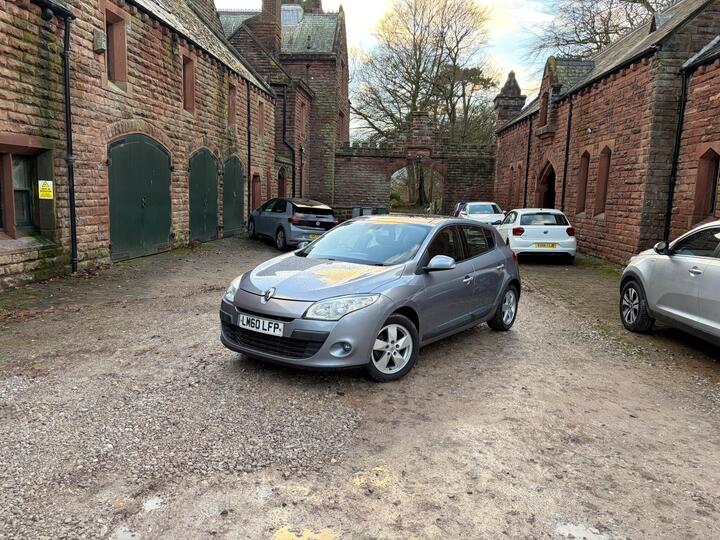 Renault Megane 1.5 DCi Dynamique TomTom Euro 5 5dr Renault Megane 1.5 DCi Dynamique TomTom Euro 5 5dr