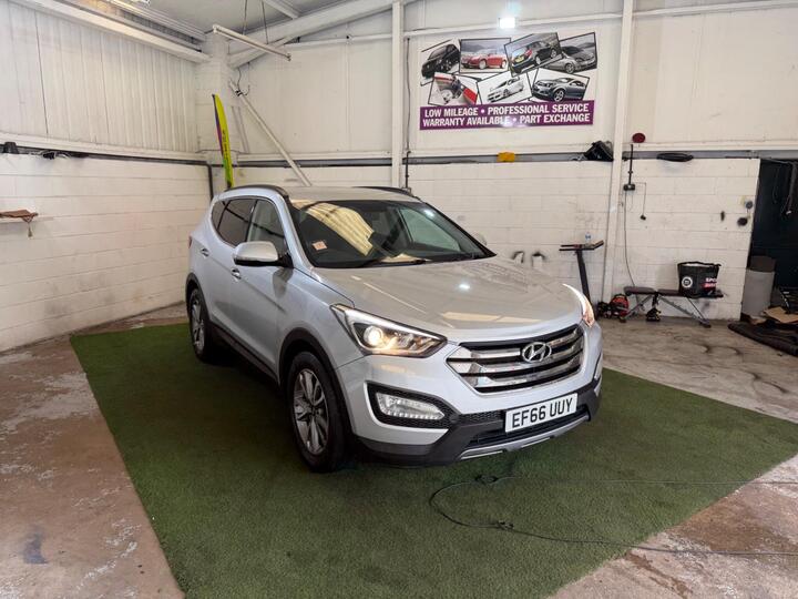 Hyundai Santa Fe 2.2 CRDi Blue Drive Premium Auto 4WD Euro 6 (s/s) 5dr (7 Seat)
