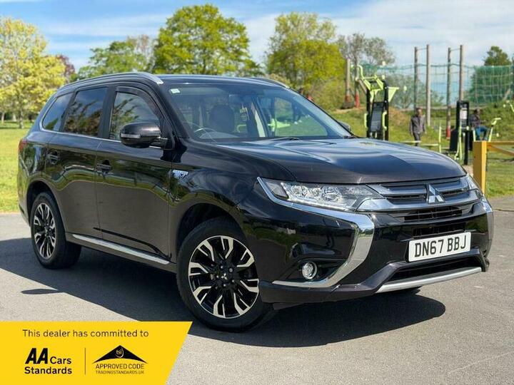 Mitsubishi Outlander 2.0h 12kWh 4h CVT 4WD Euro 6 (s/s) 5dr Mitsubishi Outlander 2.0h 12kWh 4h CVT 4WD Euro 6 (s/s) 5dr