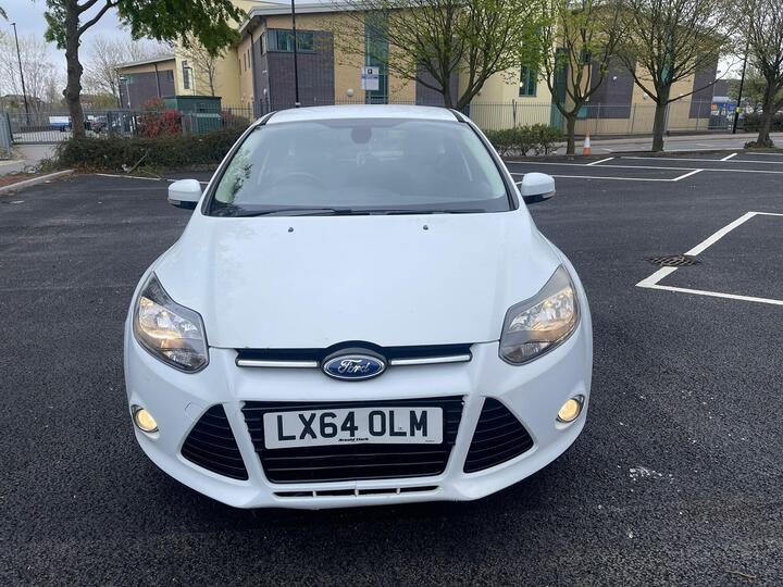 Ford Focus 1.6 Titanium Navigator Powershift Euro 5 5dr