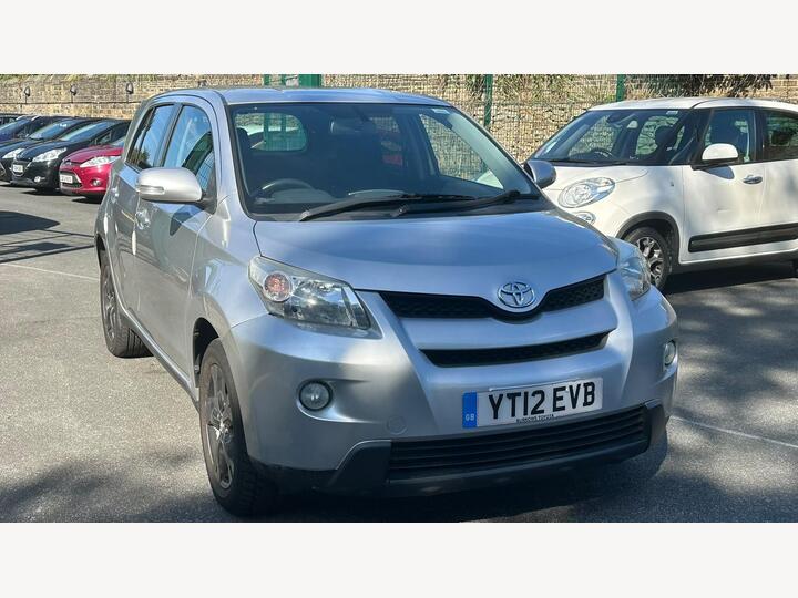 Toyota Urban Cruiser 1.4 D-4D 4WD Euro 5 5dr