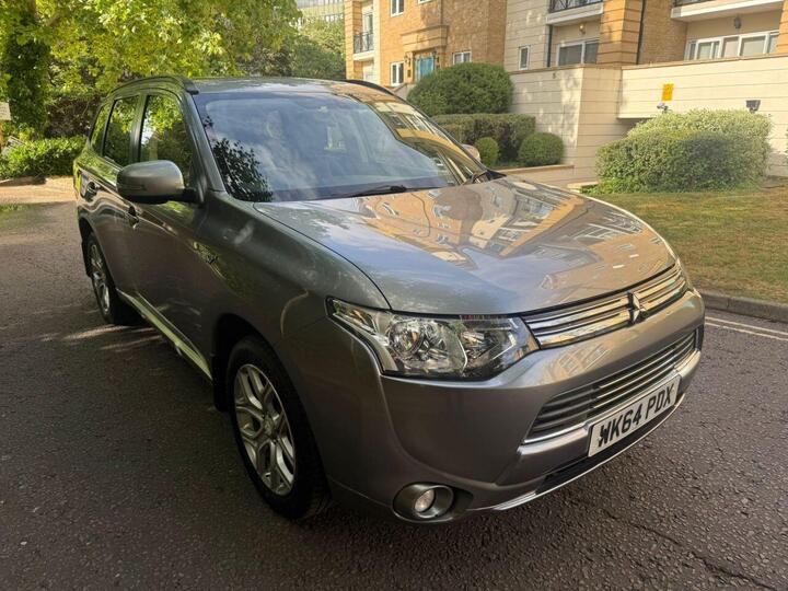 Mitsubishi OUTLANDER 2.0h 12kWh GX3h CVT 4WD Euro 5 (s/s) 5dr Mitsubishi OUTLANDER 2.0h 12kWh GX3h CVT 4WD Euro 5 (s/s) 5dr