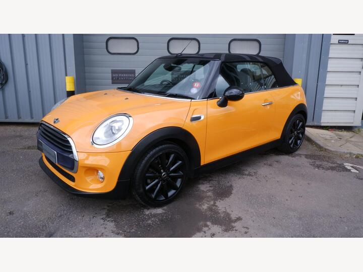 MINI Convertible 1.5 Cooper Euro 6 (s/s) 2dr