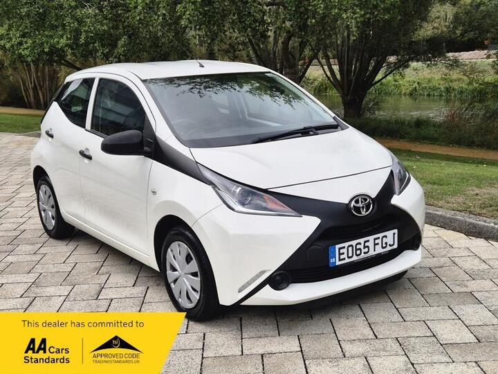 Toyota AYGO 1.0 VVT-i X Euro 5 5dr Euro 5