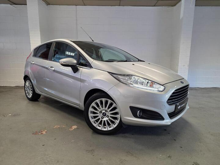 Ford Fiesta 1.6 Titanium Powershift Euro 5 5dr