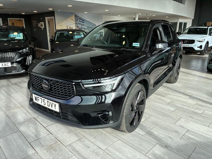 Volvo XC40 2.0 B4 MHEV Plus Black Edition DCT Auto Euro 6 (s/s) 5dr