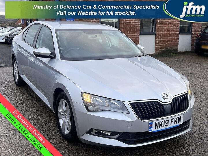 Skoda Superb 2.0 TDI [150] S (Euro 6) 2.0 5dr Hatchback Manual Diesel