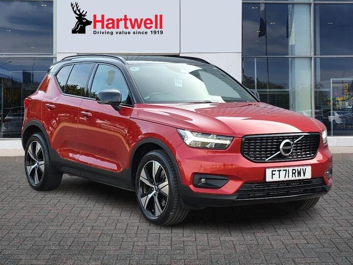 Volvo XC40 1.5h T5 Twin Engine Recharge 10.7kWh R-Design Auto Euro 6 (s/s) 5dr
