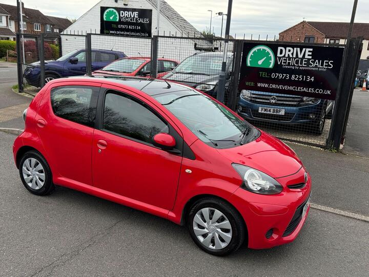 Toyota AYGO 1.0 VVT-i Move Euro 5 5dr