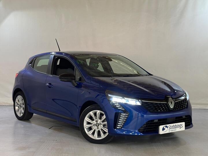 Renault Clio 1.6 E-TECH Evolution Auto Euro 6 (s/s) 5dr Renault Clio 1.6 E-TECH Evolution Auto Euro 6 (s/s) 5dr