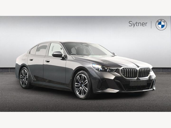 BMW 5 Series Saloon 2.0 530e 22.1kWh M Sport Steptronic Euro 6 (s/s) 4dr