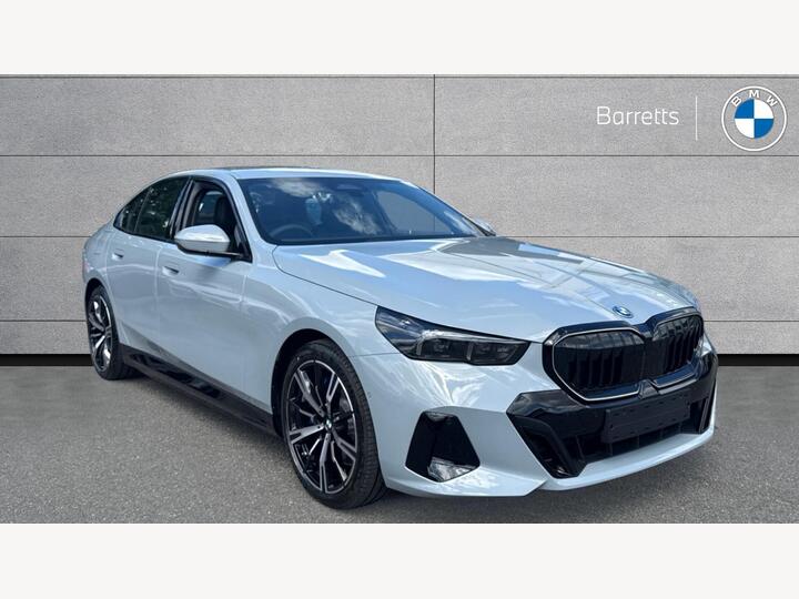 BMW 5 Series 3.0 550e 22.1kWh M Sport Pro Steptronic XDrive Euro 6 (s/s) 4dr