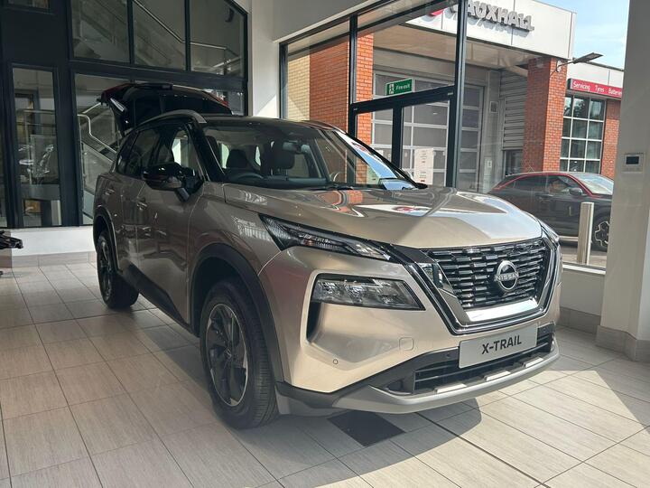Nissan X-TRAIL 1.5 DIG-T MHEV N-Connecta XTRON Euro 6 (s/s) 5dr
