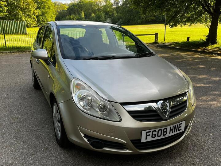 Vauxhall Corsa 1.4i 16v Club 5dr Vauxhall Corsa 1.4i 16v Club 5dr