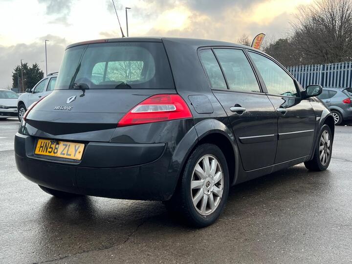 Renault Megane 1.6 VVT Dynamique Proactive 5dr