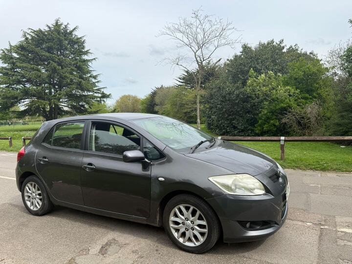 Toyota Auris 1.6 VVT-i TR 5dr