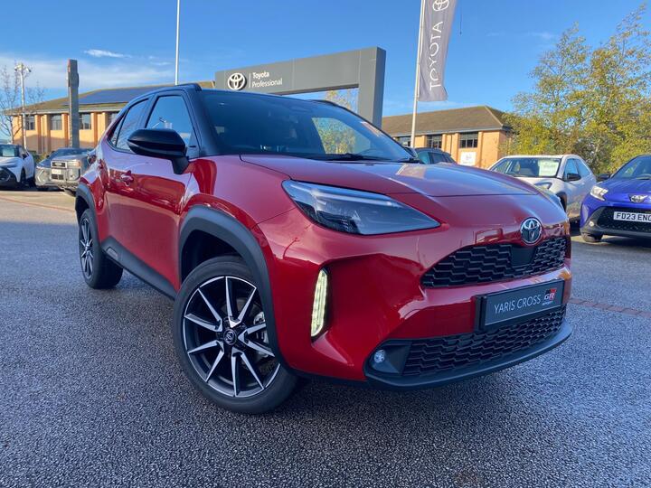 Toyota Yaris Cross 1.5 VVT-h GR SPORT E-CVT Euro 6 (s/s) 5dr