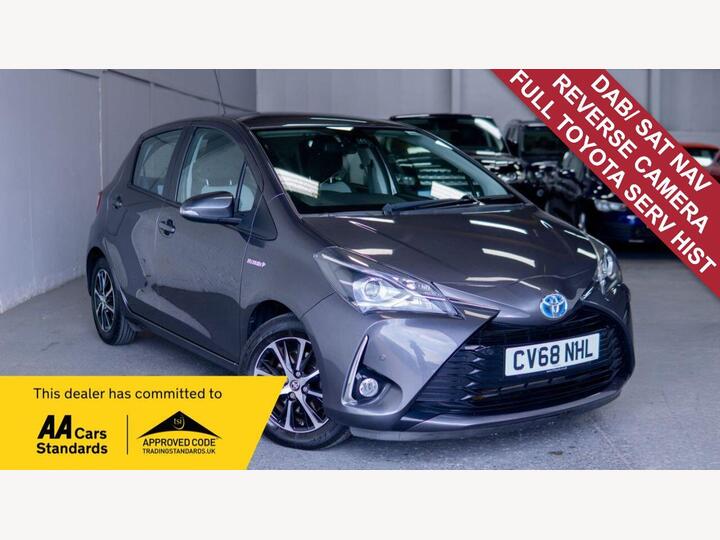 Toyota YARIS 1.5 VVT-h Icon Tech E-CVT Euro 6 (s/s) 5dr