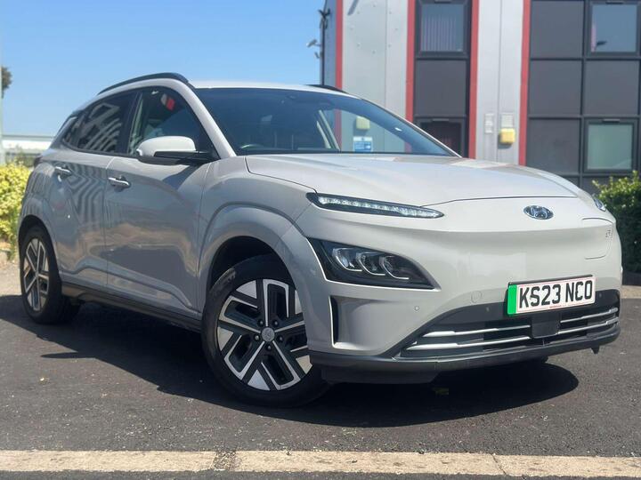 Hyundai KONA 39kWh Premium Auto 5dr (10.5kW Charger)
