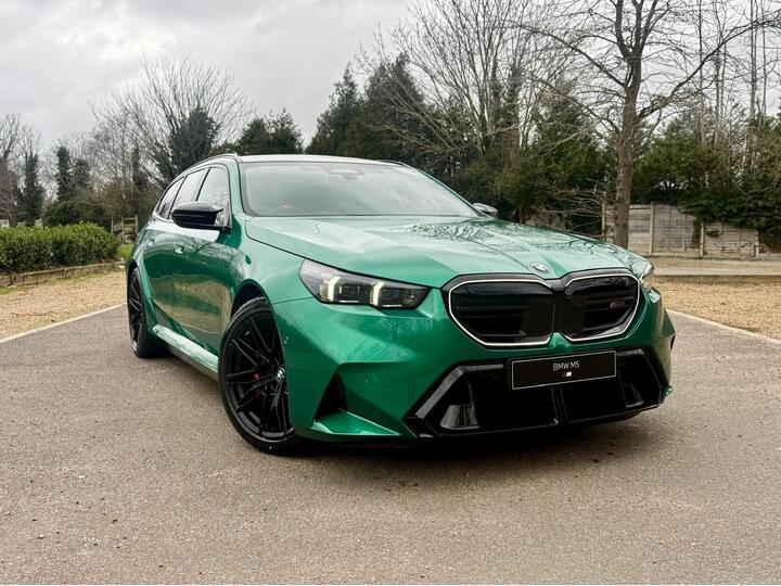 BMW M5 4.4 22.1kWh Touring Steptronic XDrive Euro 6 (s/s) 5dr