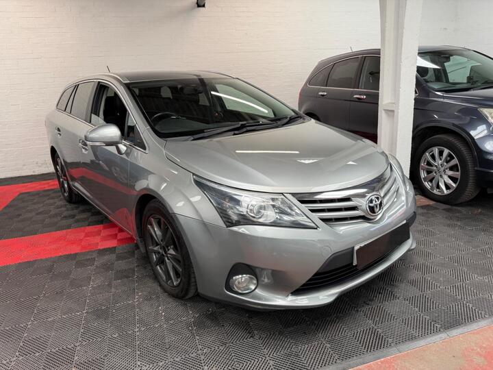 Toyota Avensis 2.2 D-4D TR Tourer Euro 5 5dr Toyota Avensis 2.2 D-4D TR Tourer Euro 5 5dr