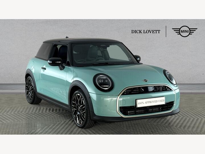 MINI Cooper 1.5C Exclusive Steptronic Euro 6 (s/s) 3dr
