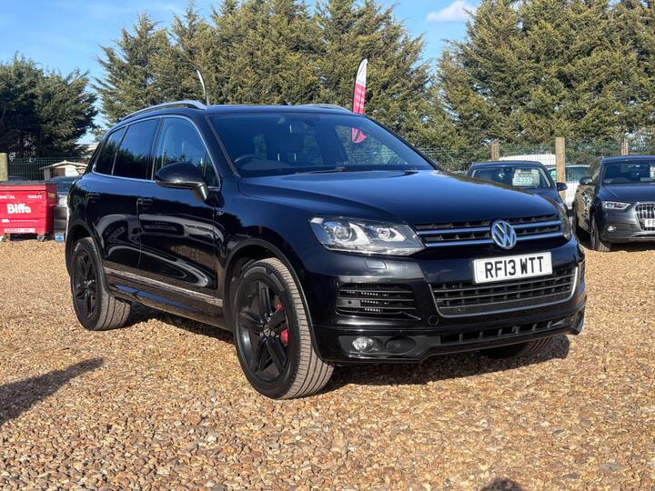 Volkswagen Touareg 3.0 TDI V6 BlueMotion Tech R-Line Tiptronic 4WD Euro 5 (s/s) 5dr