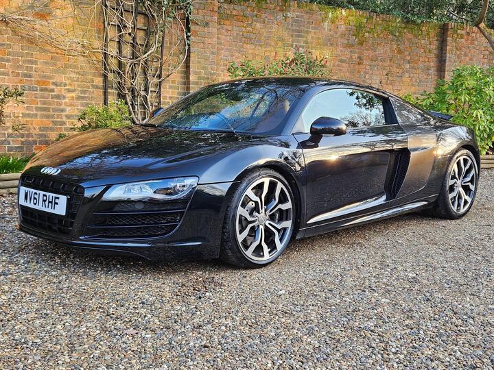 Audi R8 5.2 FSI V10 R Tronic Quattro Euro 5 2dr