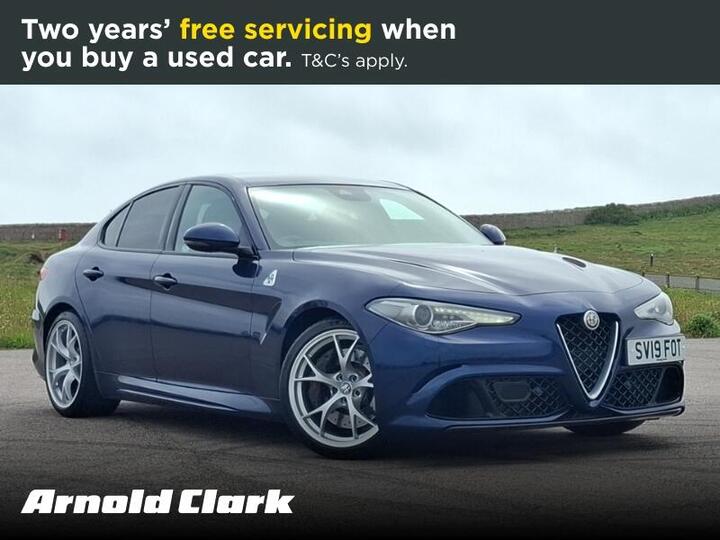 Alfa Romeo Giulia 2.9 V6 Bi-Turbo Quadrifoglio Auto Euro 6 (s/s) 4dr Alfa Romeo Giulia 2.9 V6 Bi-Turbo Quadrifoglio Auto Euro 6 (s/s) 4dr