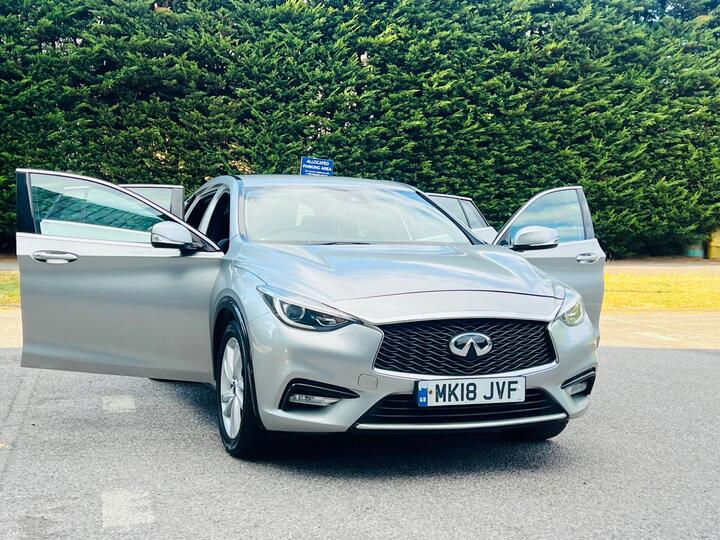 Infiniti Q30 1.5d SE Euro 6 (s/s) 5dr